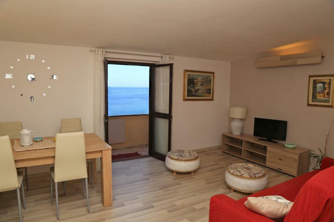 La Petronilla Apartment Castelsardo Luaran gambar